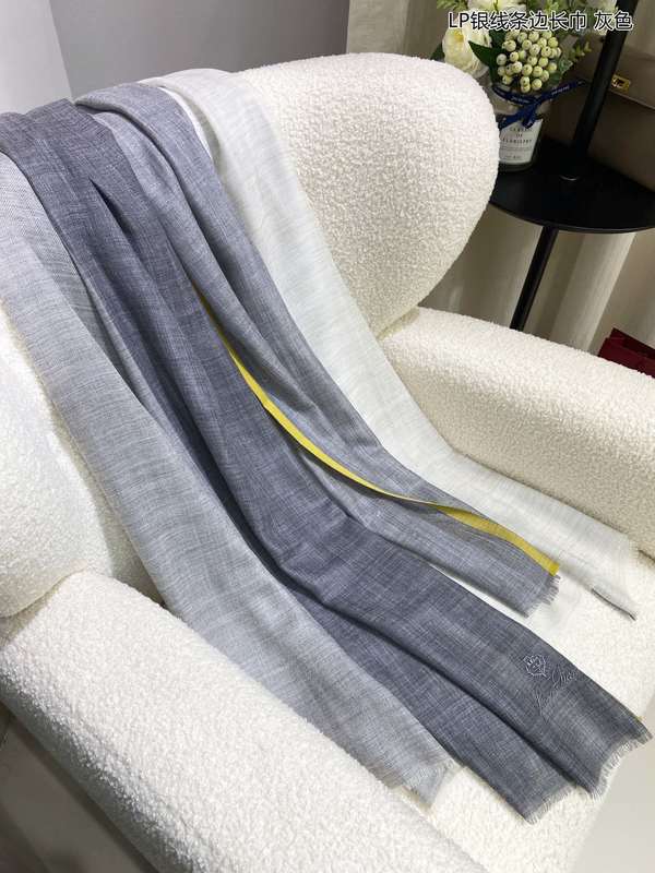 Loro Piana Scarf LPC00057 Loro Piana Scarf LPC00057
